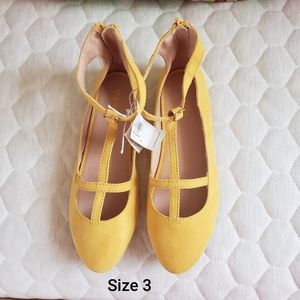 Girls shoes